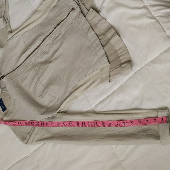 Illia leather jacket - Picture 11 of 12